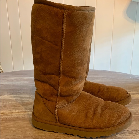 SOLD ❤️ Ugg Classic Tall Boots - Picture 5 of 9